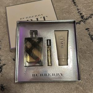 Burberry perfume and lotion set